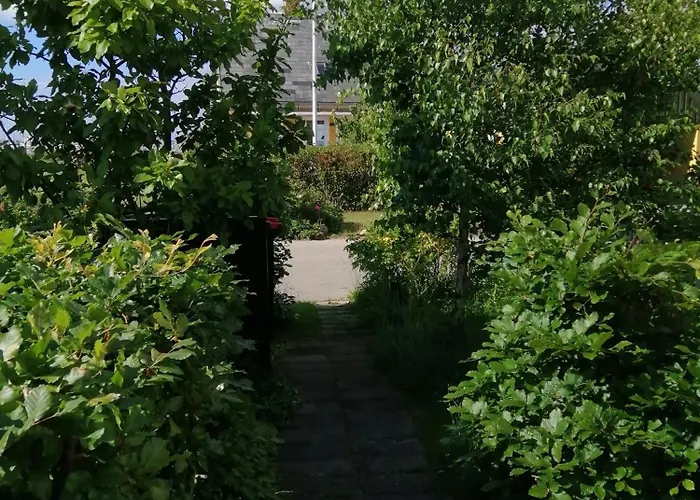 Minihus Til Havn, Strand, Vand Og By I Gilleleje